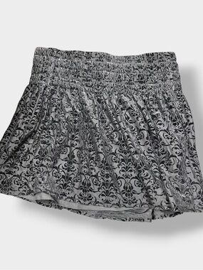 Kimchi Blue NWOT Black Smocked Waist Skirt with Velvet Accent- Size Medium